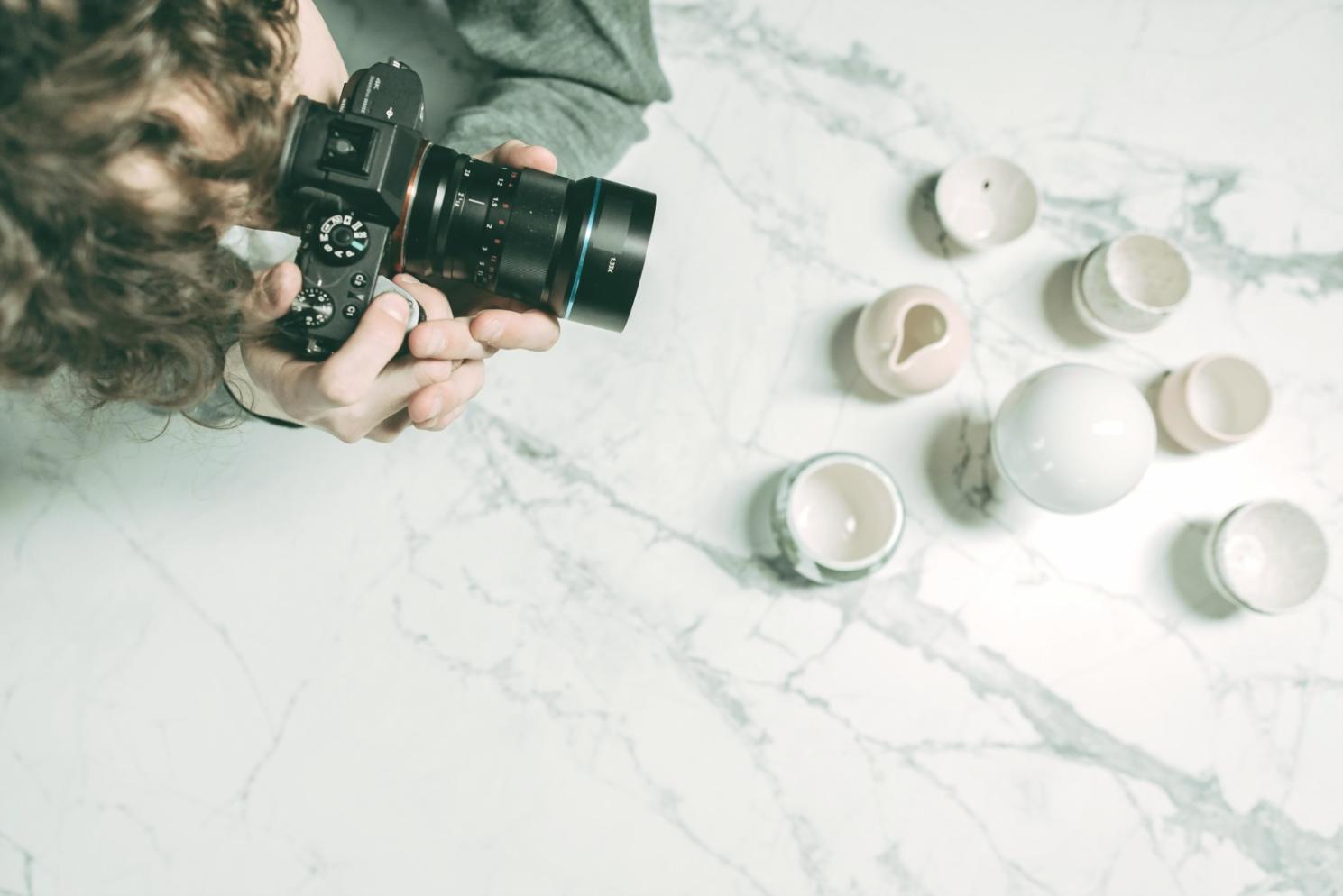 Detail práce na rozložení fotoknižky